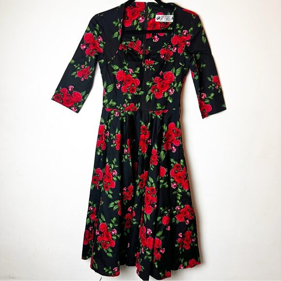 Hell Bunny Dresses & Skirts - Hell Bunny Vixen 3/4 Sleeve Sweetheart Bust Red Floral Rockabilly Dress Size XS